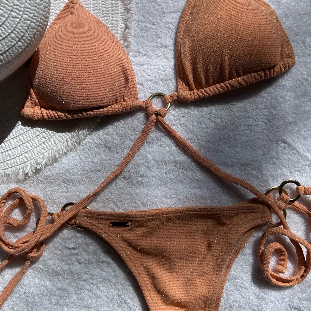 Bikini color peach sparkly 🧡, new